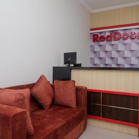 Reddoorz Near Kawasan Bandara Ahmad Yani Semarang 2 Hotel Luaran gambar